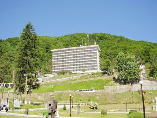5.000 de turişti şi-au petrecut Sfânta Maria la Slănic Moldova